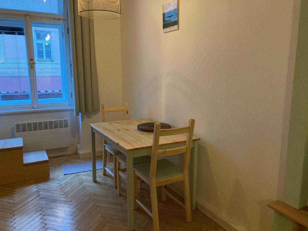 Apartment Jana Masaryka Praga Exterior foto